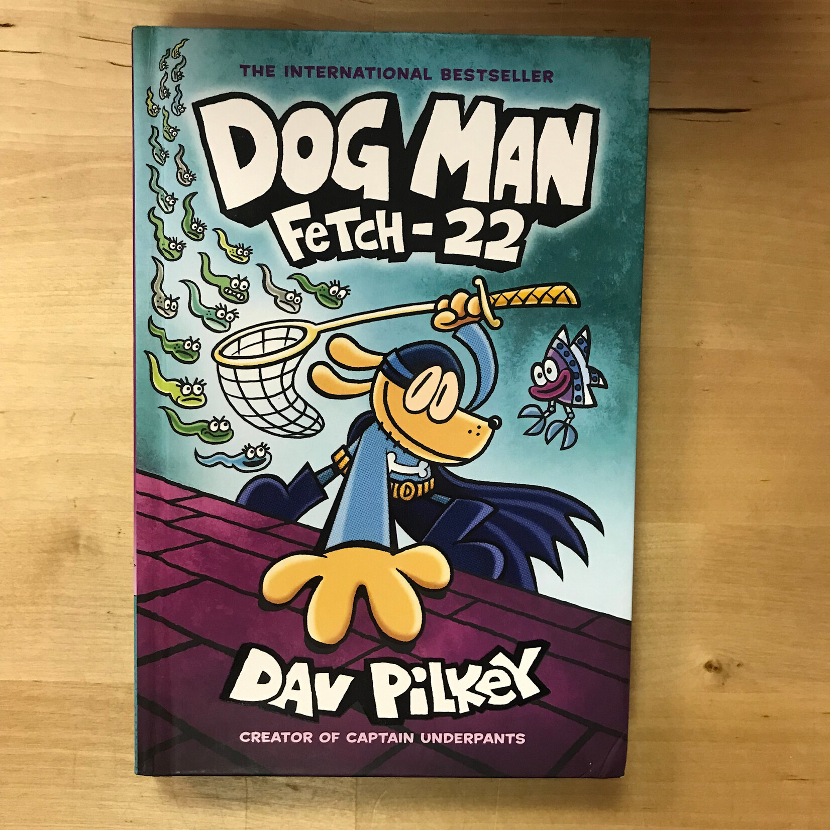 Dav Pilkey - Dog Man: Fetch-22 - Hardback (USED)