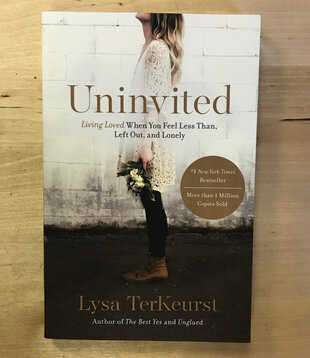 Lysa TerKeurst - Uninvited - Paperback (USED)
