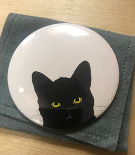 Peek-A-Boo Black Cat - Pocket Mirror with Wool-Felt Pouch (NEW)