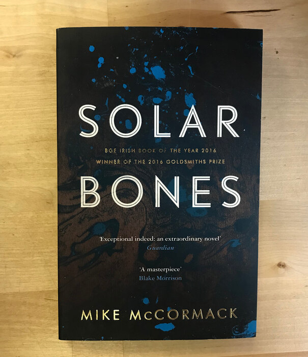 Mike McCormack - Solar Bones - Paperback (USED)