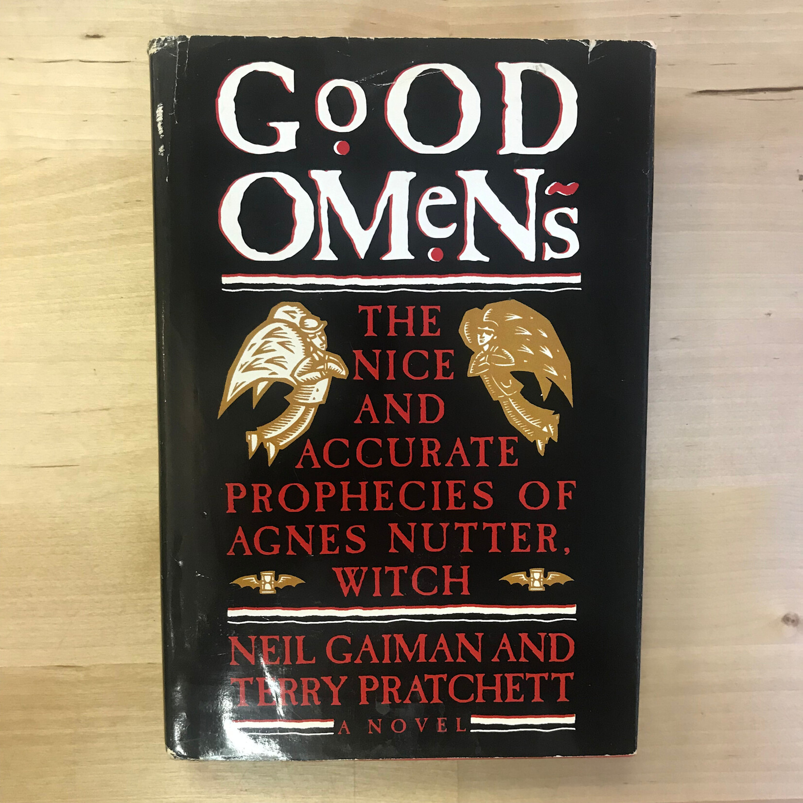 Neil Gaiman, Terry Pratchett - Good Omens - Hardback (USED)