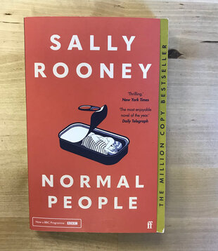 Sally Rooney - Normal People - Paperback (USED)