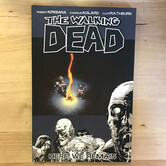 Walking Dead - Volume 9: The Calm Before - Paperback (USED)