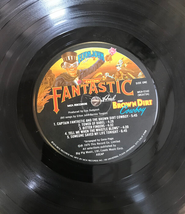 Elton John - Captain Fantastic And The Brown Dirt Cowboy - MCA2142 - Vinyl LP (USED)