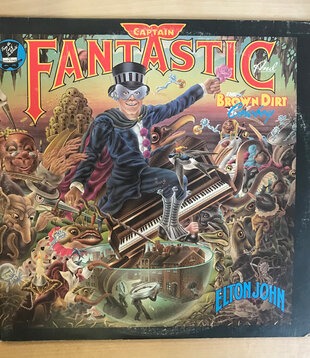 Elton John - Captain Fantastic And The Brown Dirt Cowboy - MCA2142 - Vinyl LP (USED)