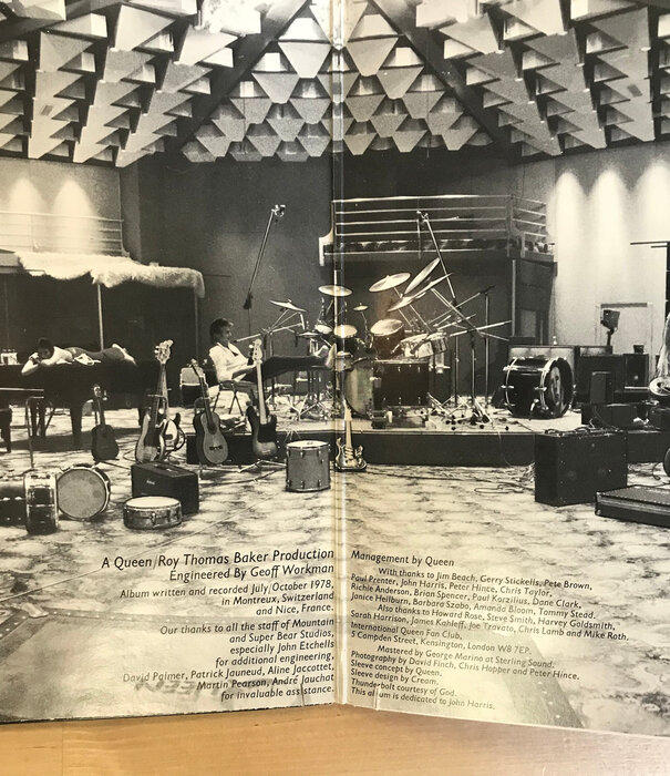 Queen - Jazz (w/ Poster) - 6E 166 - Vinyl LP (USED)