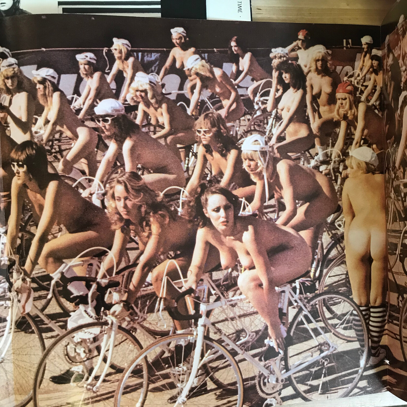 Queen - Jazz (w/ Poster) - 6E 166 - Vinyl LP (USED)