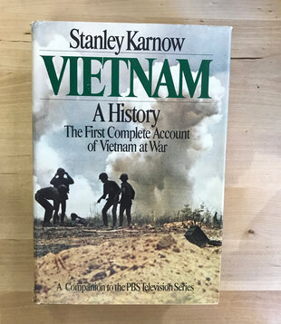 Stanley Karnow - Vietnam: A History - Hardback (USED)