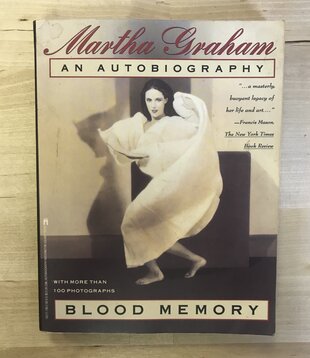 Martha Graham - An Autobiography - Paperback (USED)