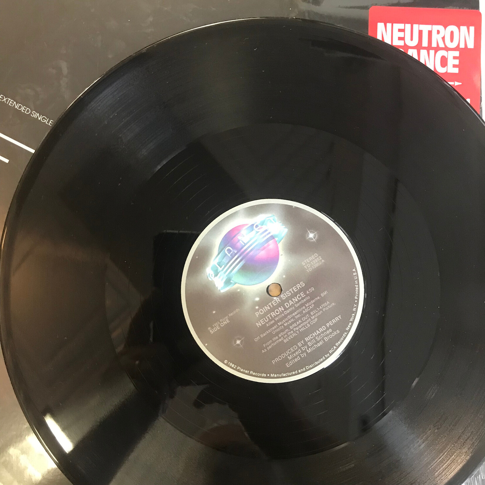 Pointer Sisters - Neutron Dance - YD13952 - Vinyl 12-Inch Single (USED)