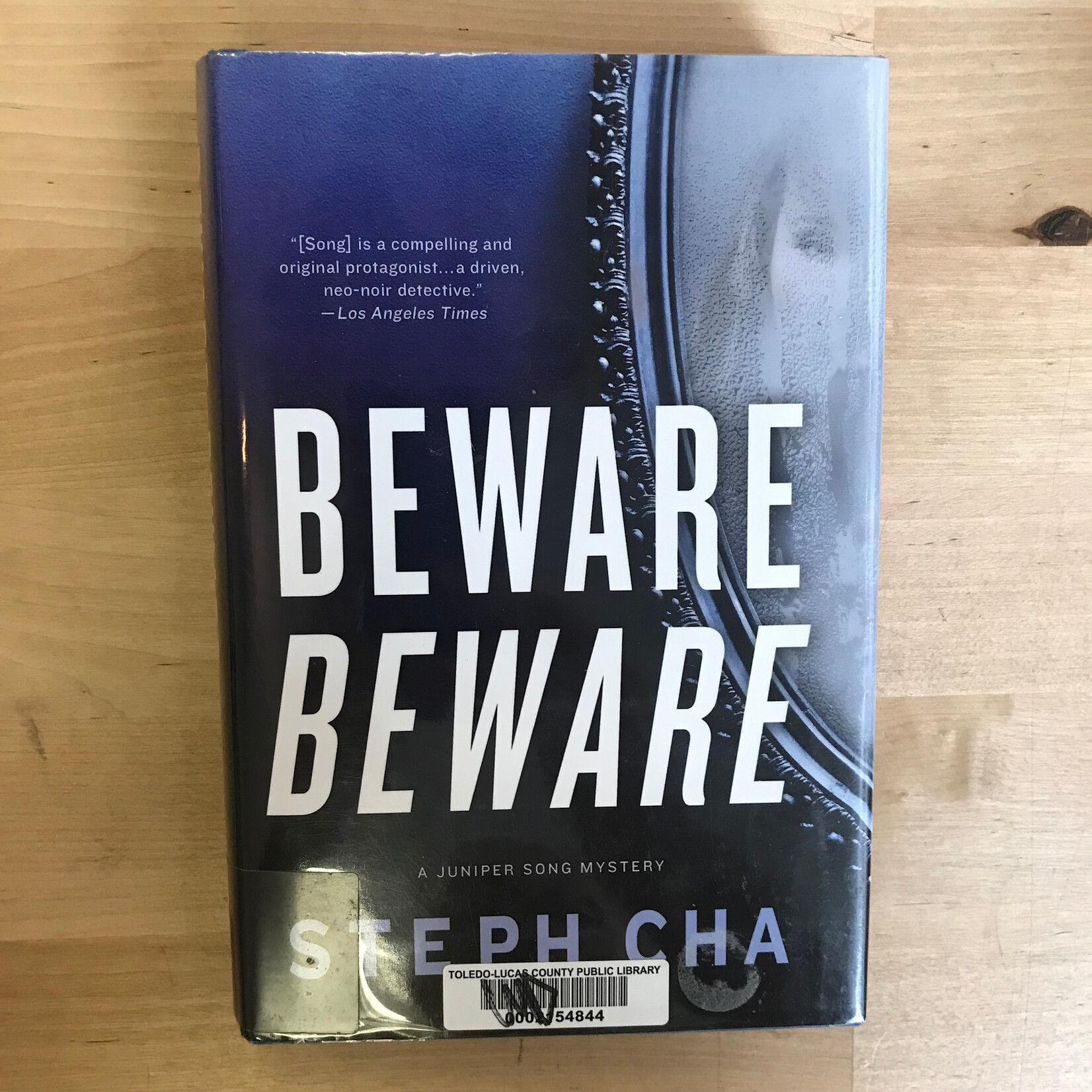Steph Cha - Beware Beware (LIBRARY EDITION) - Hardback (USED)