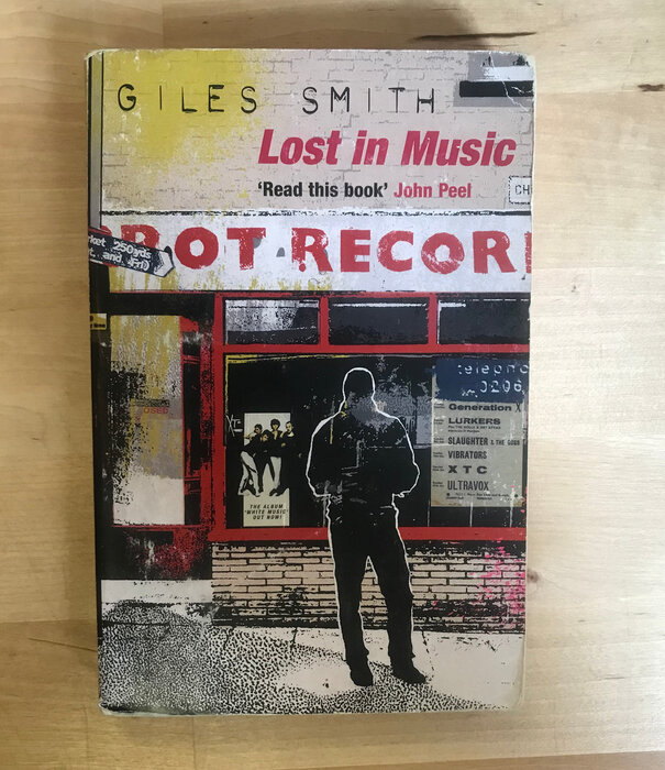 Giles Smith - Lost In Music - Paperback (USED)
