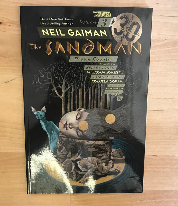 Sandman - Volume III: Dream Country (30th Anniversary) - Trade Paperback (USED)