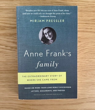 Mirjam Pressler - Anne Franks Family - Paperback (USED)