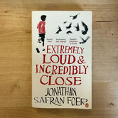 Jonathan Safran Foer - Extremely Loud And Incredibly Close - Paperback MM (USED)