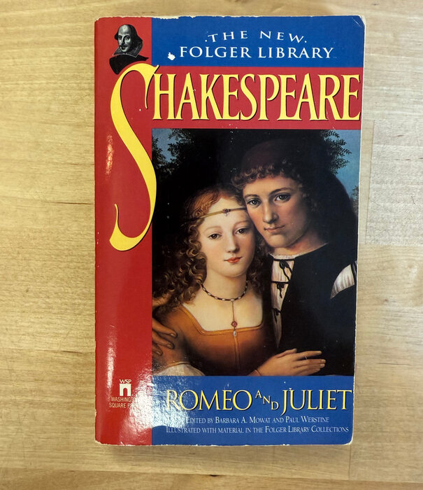 William Shakespeare - Romeo And Juliet - Paperback MM (USED)