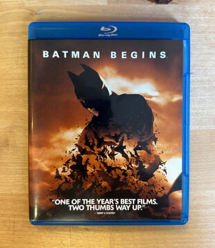 Batman - Batman Begins - Blu-Ray (USED)