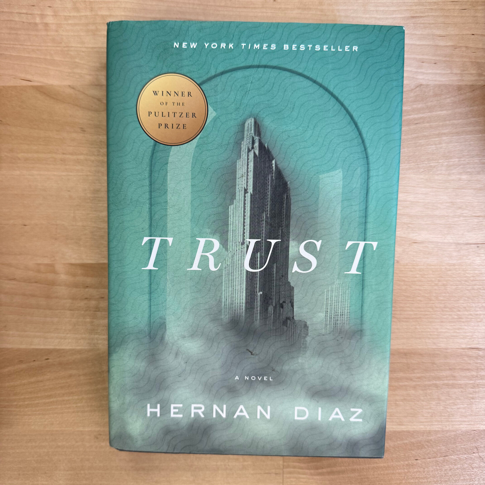 Hernan Diaz - Trust - Hardback (USED)