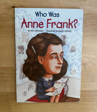 Ann Abramson - Who Was Anne Frank? - Paperback (USED)