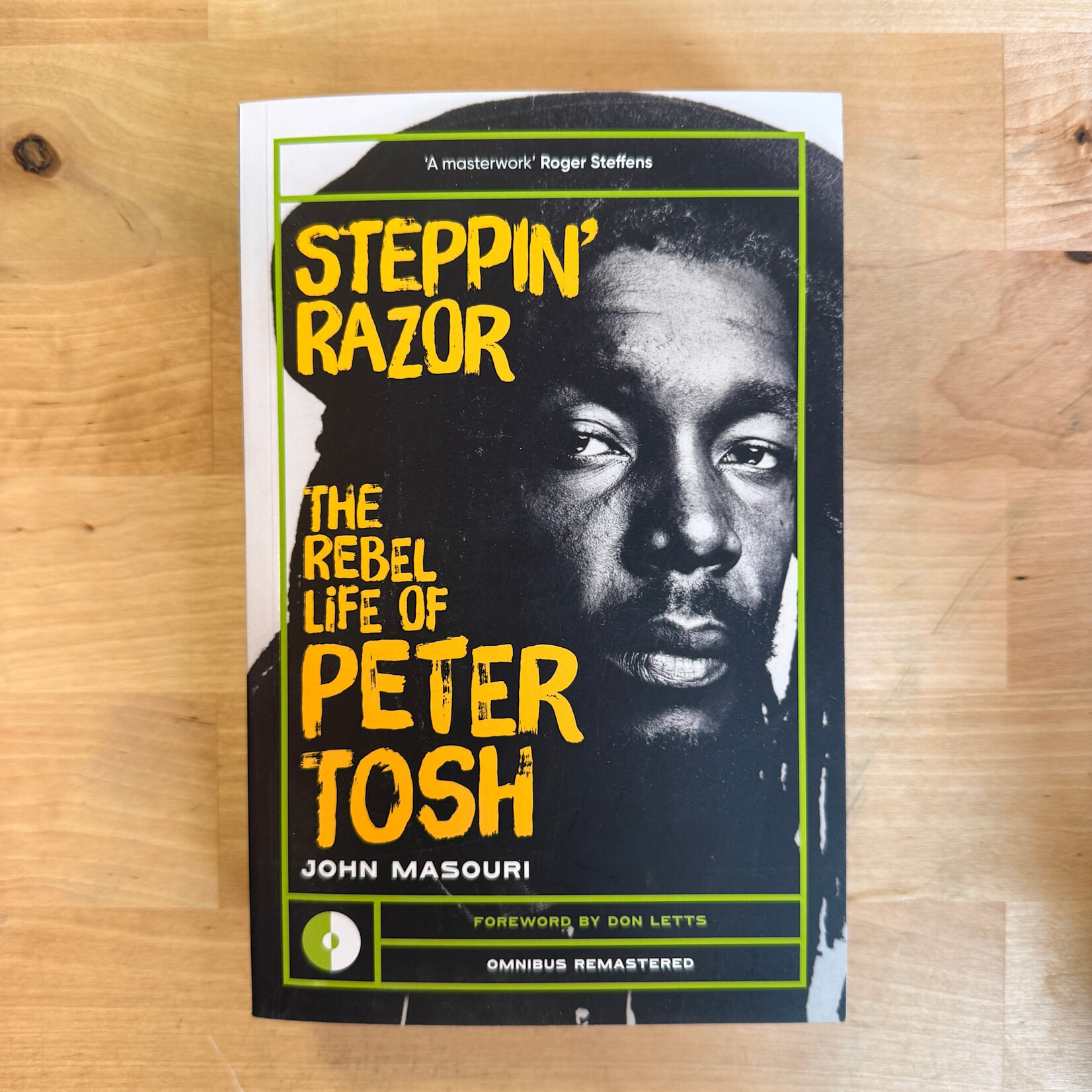John Masouri - Steppin’ Razor: The Rebel Life Of Peter Tosh - Paperback (NEW)