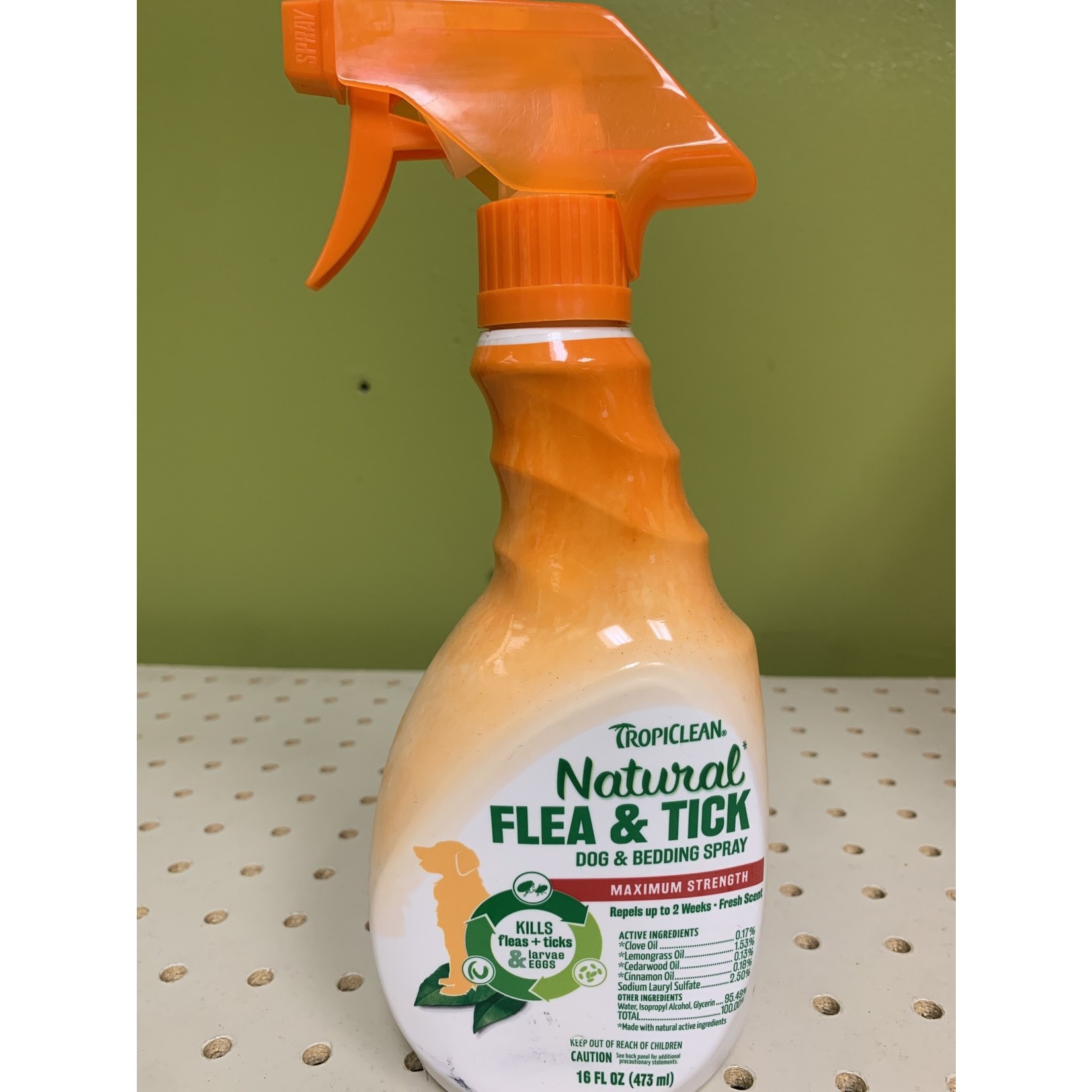 Tropiclean TROPICLEAN: Natural Flea & Tick Dog & Bedding spray 16OZ repels up to two weeks