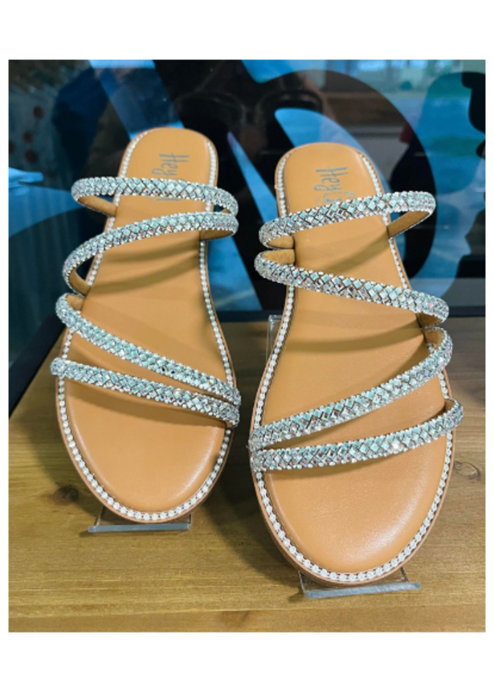 Shell Yeah Sandals - Clear