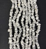 Howlite Chip Beads Polished 34" Strand