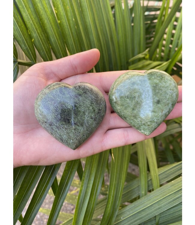 Green Opal Heart, Size Medium [100-124gr]