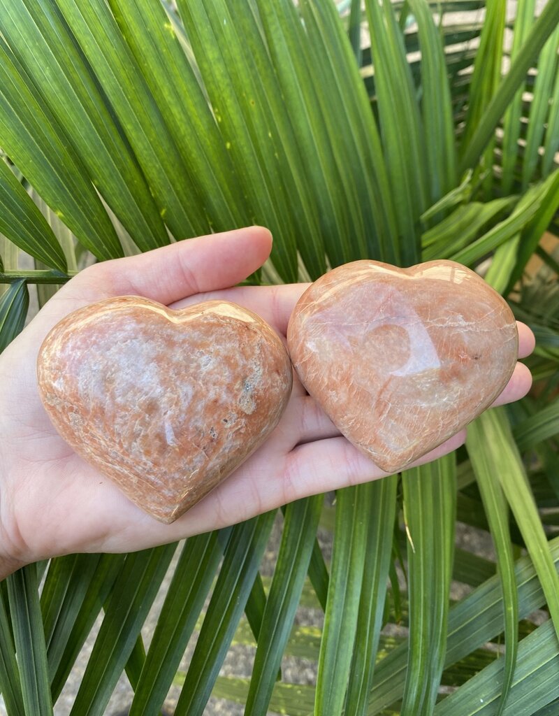 Peach Moonstone Heart, Size XX-Large [175-199gr] *disc.*