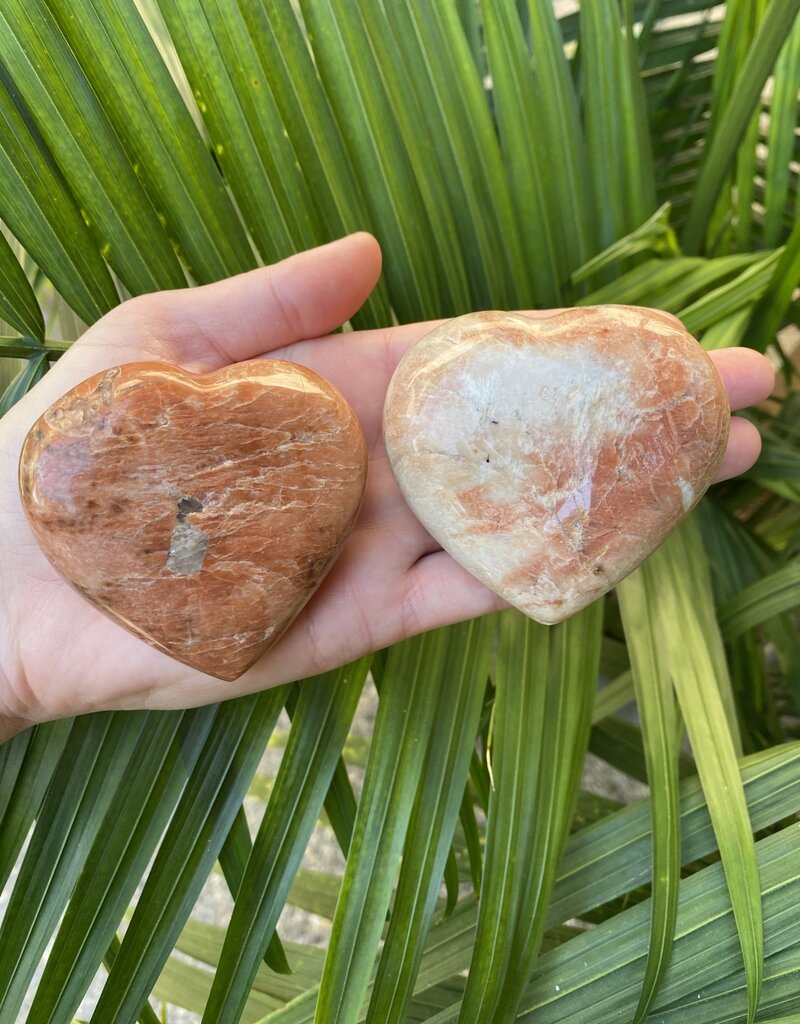 Peach Moonstone Heart, Size XX-Large [175-199gr] *disc.*