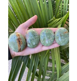 Green Opal Palm Stone, Size X-Small [50-74gr]