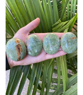 Green Opal Palm Stone, Size X-Small [50-74gr] *disc*