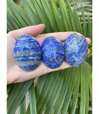 Lapis Lazuli Palm Stone, Size Medium [100-124gr]