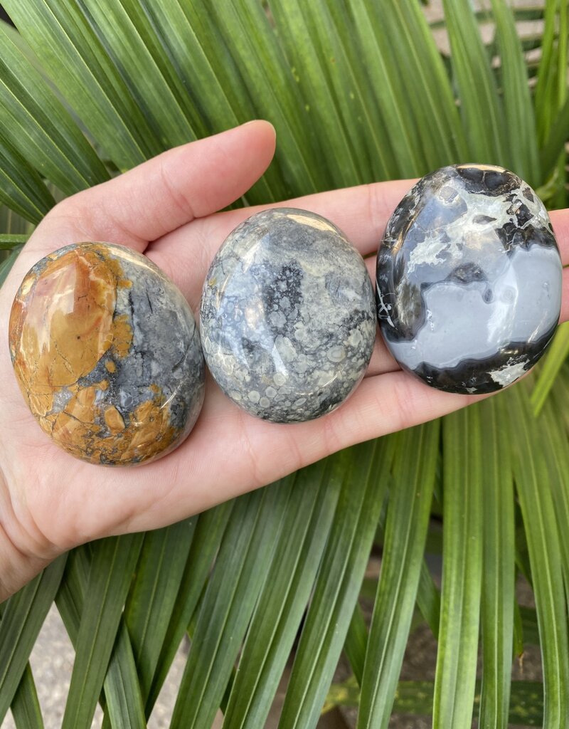 Maligano Jasper Palm Stone, Size Medium [100-124gr] *disc.*