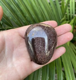 Garnet Palm Stone, Size Large [125-149gr]