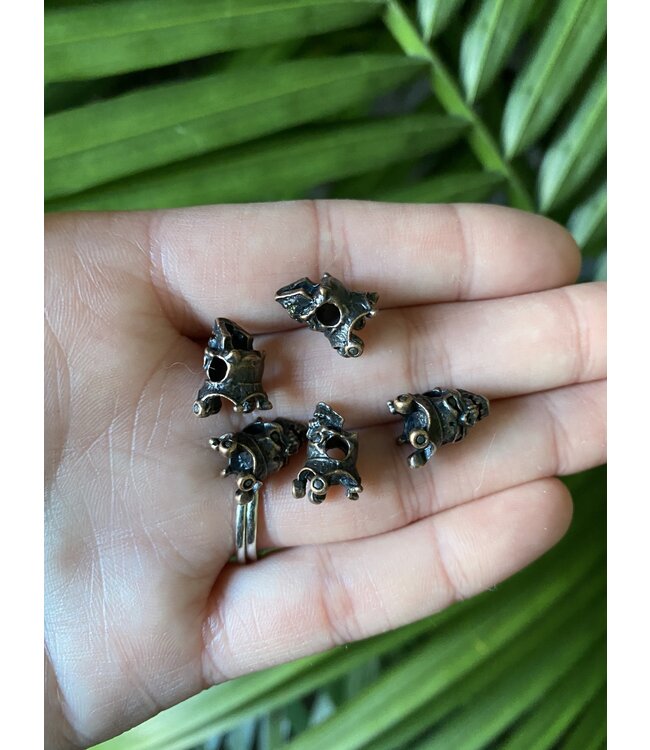 Skull Spacer, Skull with Crown - 6 Colours - 13mm x 10.5mm x 9.5mm 5 Pack