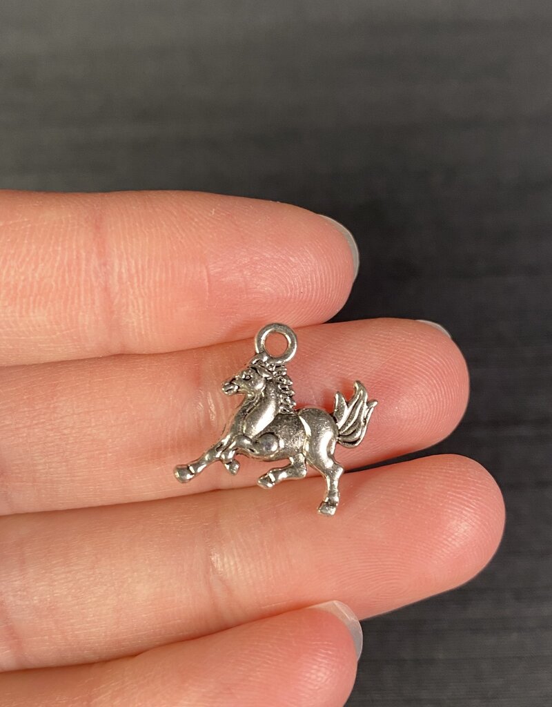 Horse Charm Antique Silver 15mm x 13mm 5 Pack *disc*