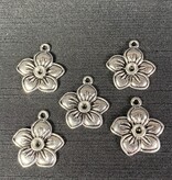 Flower Charm Antique Silver 24mm x 20mm 5 Pack *disc.*