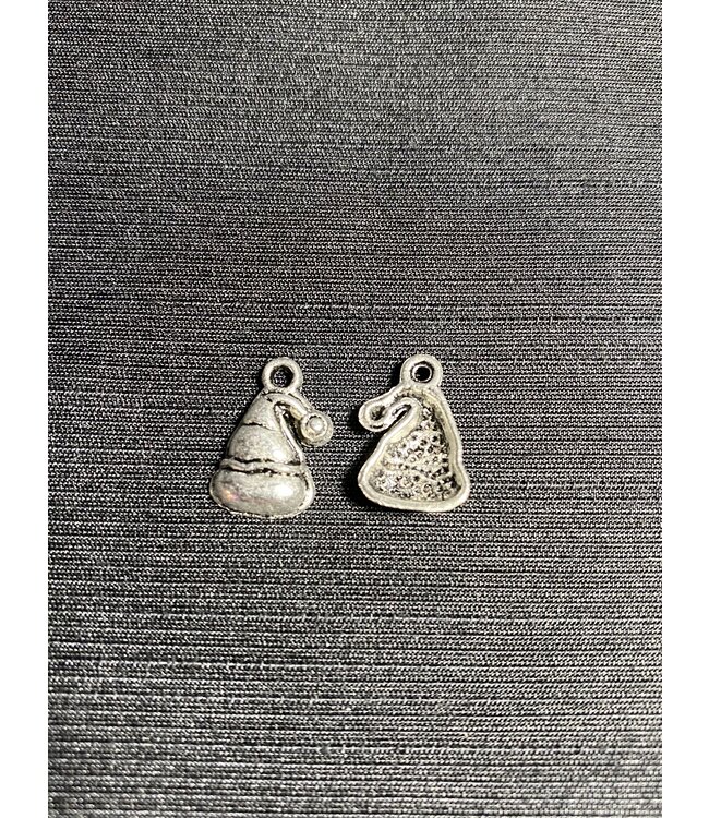 Santa Hat Charm #1 Antique Silver 16mm x 11mm 5 Pack *disc.*