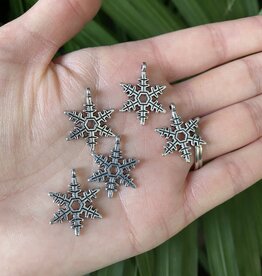 Snowflake Charm #6 Antique Silver 22mm x 19mm 5 Pack *disc.*