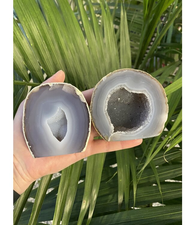 Natural Agate Geode Cut Base Size 4 [300-399gr]
