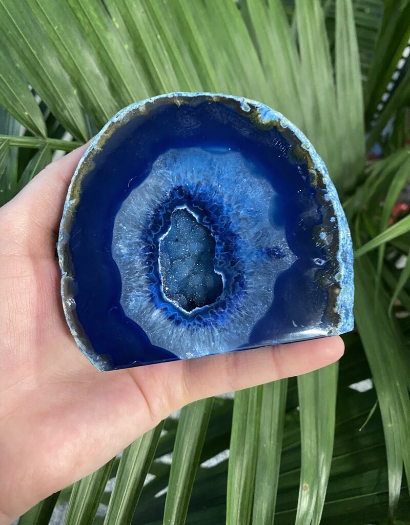 Blue Agate Geode Cut Base Size 6 [500-599gr]
