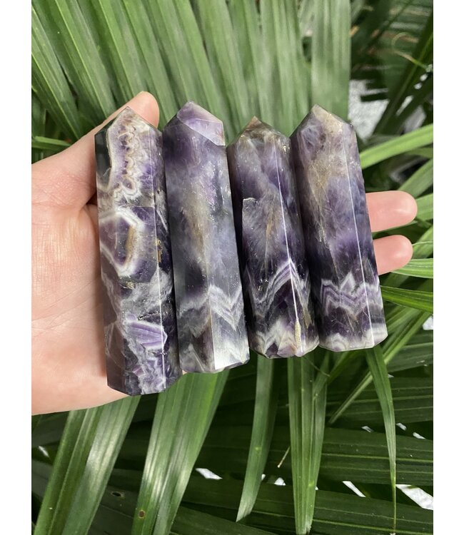 Chevron Amethyst/Dream Amethyst Point, Size Large [75-99gr]