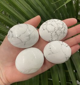 Howlite Palm Stone, Size X-Small [50-74gr]