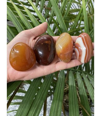 Carnelian Palm Stone, Size X-Small [50-74gr]