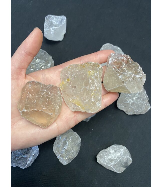 Rough Clear Quartz Size Small 500gr Bulk Pack