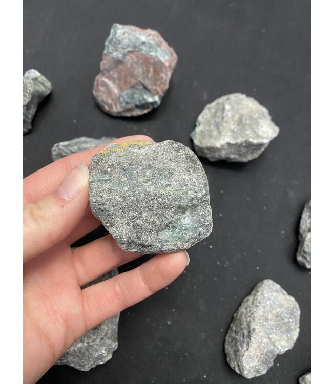 Rough Emerald in Matrix Size Small 500gr Bulk Pack
