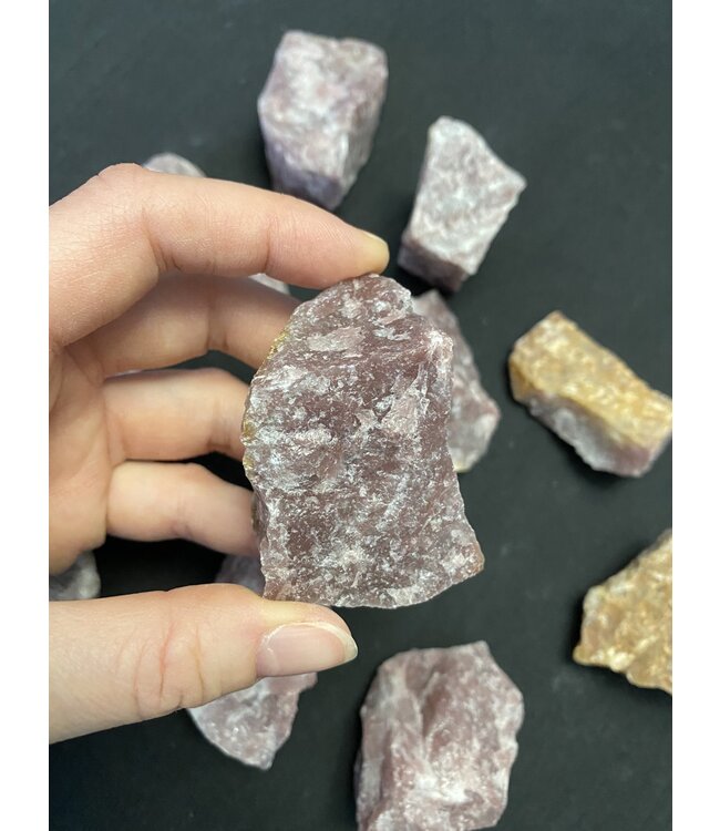 Rough Strawberry Quartz Size Small 500gr Bulk Pack