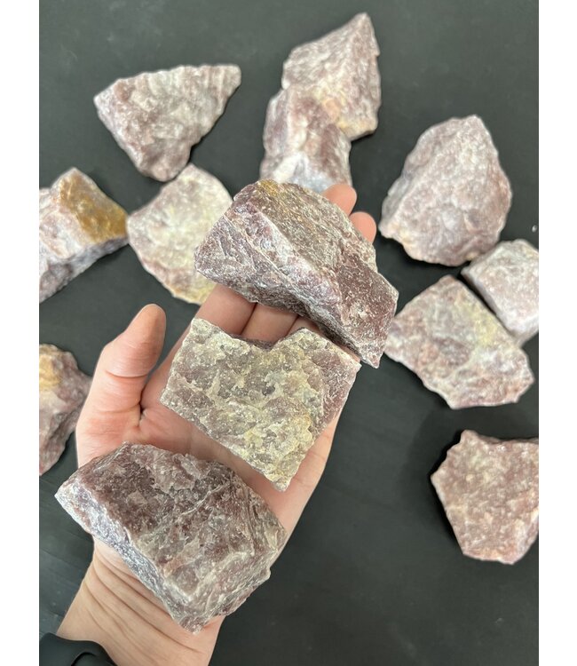 Rough Strawberry Quartz Size 2 [100-199gr]