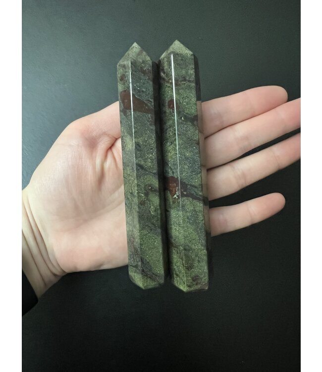 Dragon Blood Jasper/Dragon Bloodstone Point, Size XX-Large [125-149gr]
